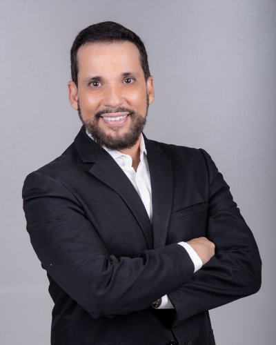 Prof. Luiz Hosannah